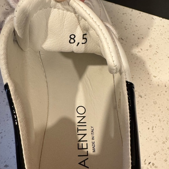 Valentino by Mario Valentino Fresia Sneaker - Picture 6 of 6